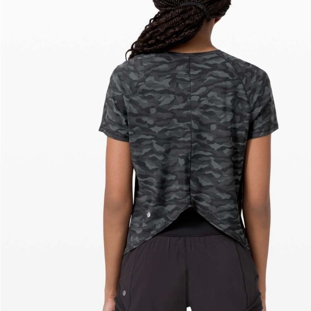 Lululemon Rise and Run Short Sleeve